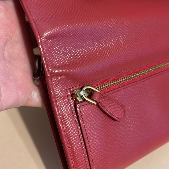 Authentic Prada wallet with unbranded D-ring & unbranded metal strap (repainted) - Picture 9 of 15